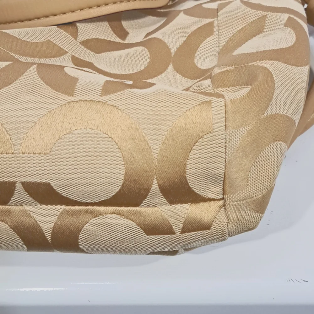 Coach Classic Bag in Mint Condition!